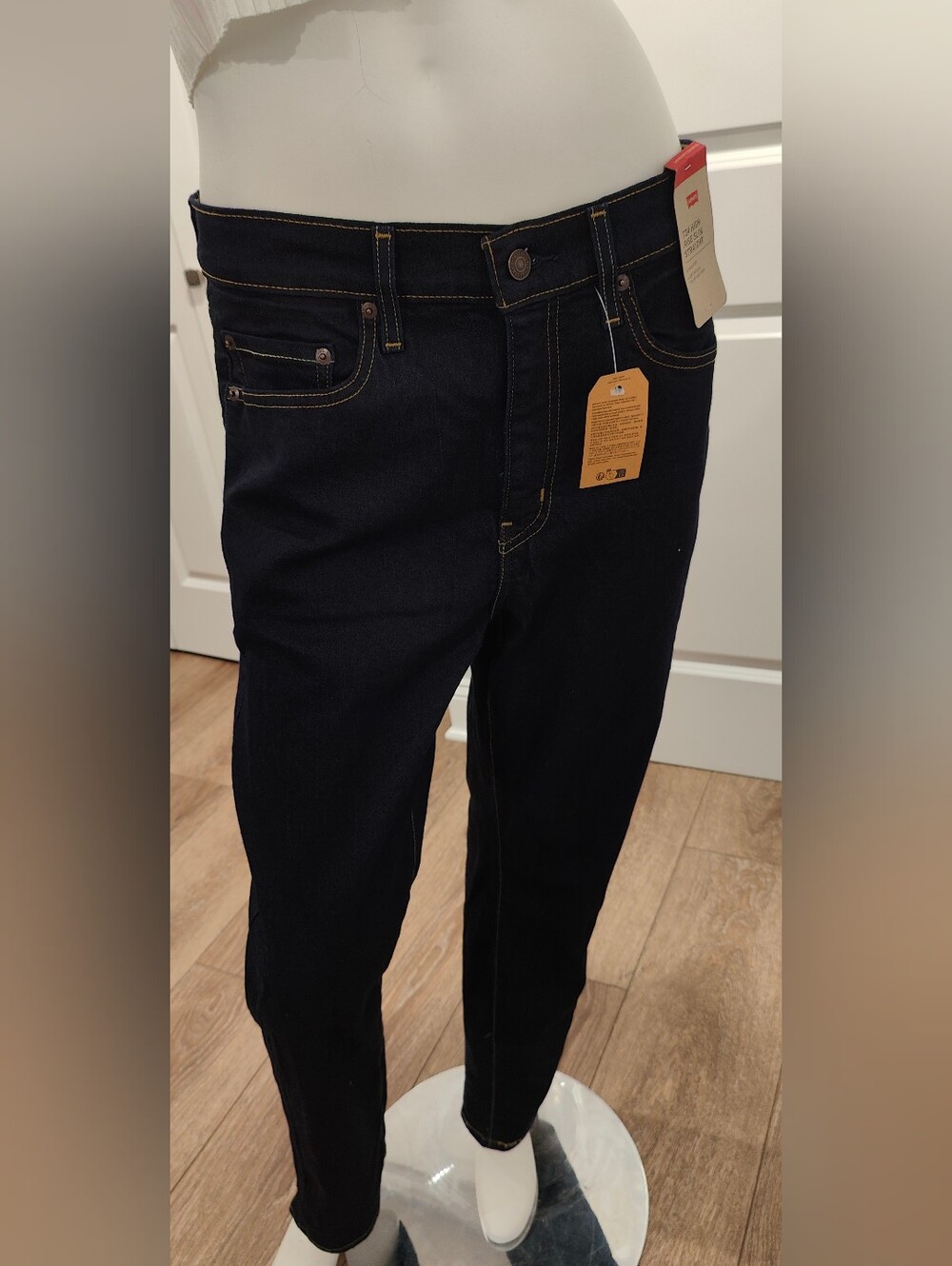 Levi's Women's Dark Indigo High-Rise Jeans